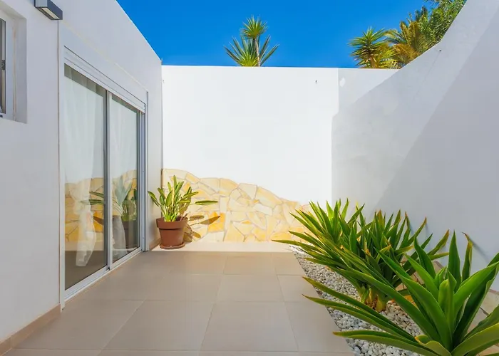 Tranquila Con Piscina Privada Vila *