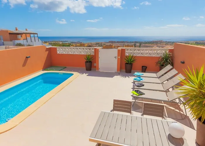 Tranquila Con Piscina Privada Vila